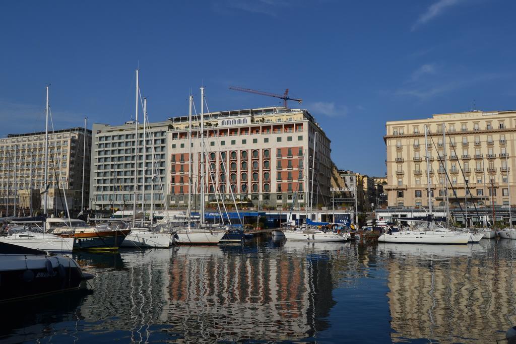 Transatlantico Nápoles Exterior foto